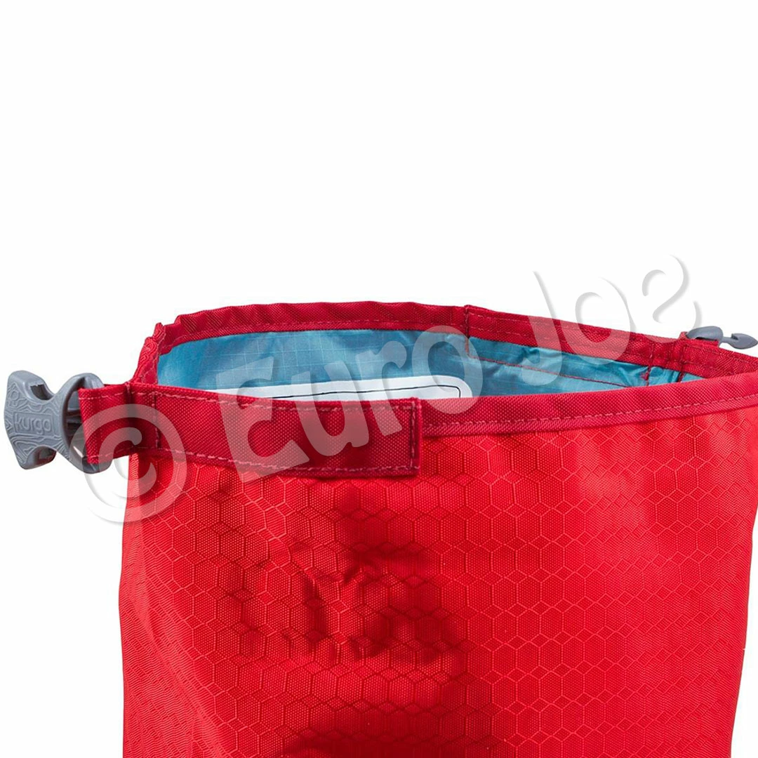 Euro Joe KURGO Kibble Food Carrier Red-2,2kg 18x18x36cm 5 Euro Joe KURGO Kibble Food Carrier Red-2,2kg 18x18x36cm - Image 3